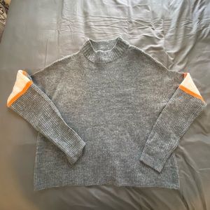 Long sleeve mock turtle neck